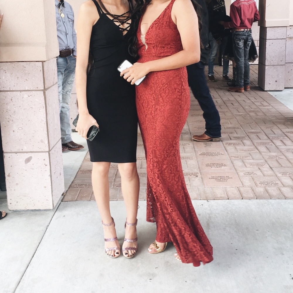 Maxi lace dress